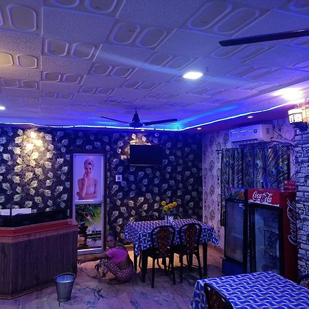 Hotel Sudakshina By Roh シルチャル エクステリア 写真